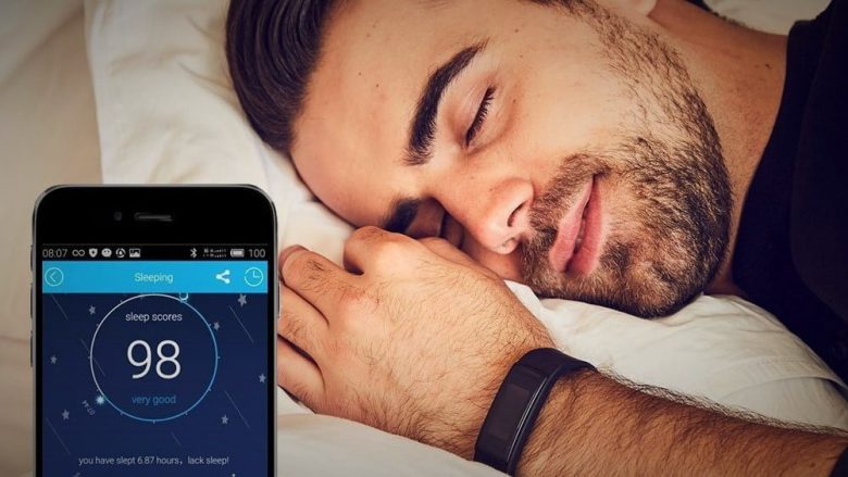 smartphone con aplicación de monitoreo de sueño